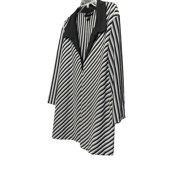 VENEZIA V-NECKLINE BLOUSE, WOMENS, 26/28, BLACK & WHITE V-STRIPED, PLUNGING - Picture 9 of 9